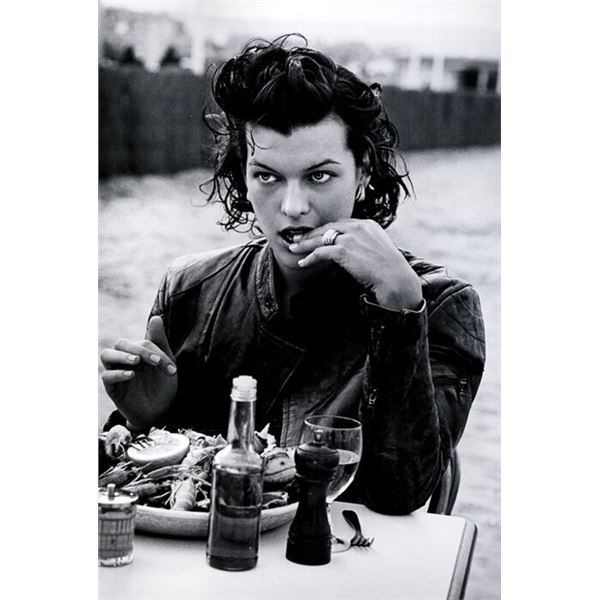 Photographer: Peter Lindbergh - Milla Jovovich.