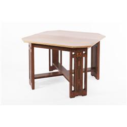 Arts & Crafts Octagon library table, USA circa 1916 , No. 335