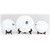 Image 8 : Lot of Three Middleport Porcelain Plates