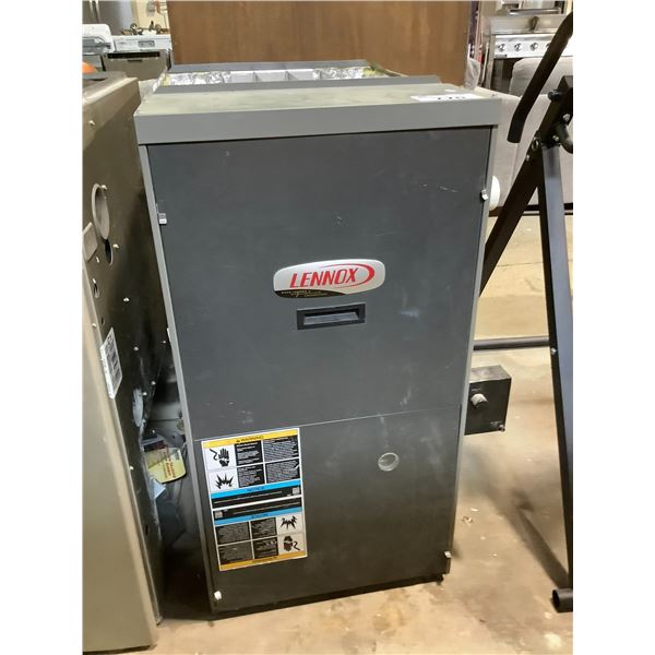 CARRIER GAS FURNACE MODEL 58MCB080
