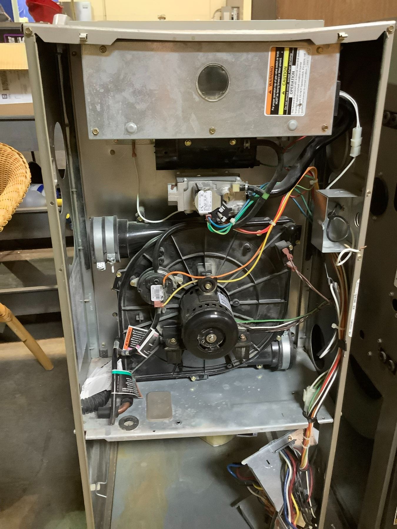 CARRIER GAS FURNACE MODEL 58MCB080