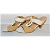 Image 1 : PAIR OF GEORGE BEIGE & CREAM OPEN SUMMER