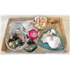 Image 1 : FLAT OF ASSORTED ESTATE COLLECTIBLES