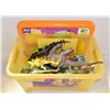 Image 1 : BIG BUCKET OF DINOSAURS