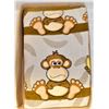Image 1 : PAIR OF MONKEY BATH SHEETS