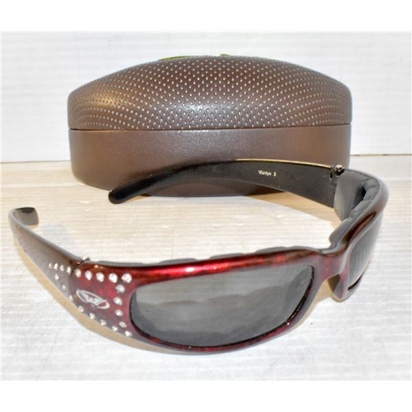 RIDING SUNGLASSES WITH HARDCASE