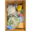 Image 1 : BOX OF ASSORTED STORE RETURNS