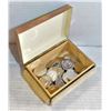 Image 1 : LOT OF 64 2000 CANADIAN  DOVE & MAPLE LEAF TOKEN