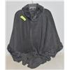 Image 1 : WOMENS SHAWL - ONE SIZE FITS ALL
