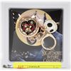 Image 1 : NEW NIGHTMARE BEFORE CHRISTMAS POCKET WATCH