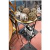 Image 1 : DECORATIVE BOWL ON FLOOR STAND W/FEATHER BALLS