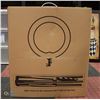 Image 1 : NEW REPACKAGED IVISII 19 INCH RING LIGHT W. REMOTE & STAND