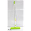 Image 1 : TELESCOPING SQUEEGEE AND BRUSH