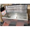 Image 2 : CUSTOM MADE ALUMINUM TOOL BOX FOR TRUCKS 61" X 25" X 22.5"