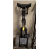Image 1 : TITANIUM XL GOLF HAND CART