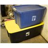 Image 1 : 2 LARGE STORAGE TOTES