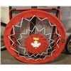 Image 1 : ROUND CANADA MAPLE LEAF FOLDING CAMPING CHAIR