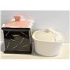 Image 1 : SQUARE COOKIE JAR AND CASSEROLE DISH SQUARE COOKIE JAR BLACK WITH SALMON COLOURED LID BY FINDER REFL