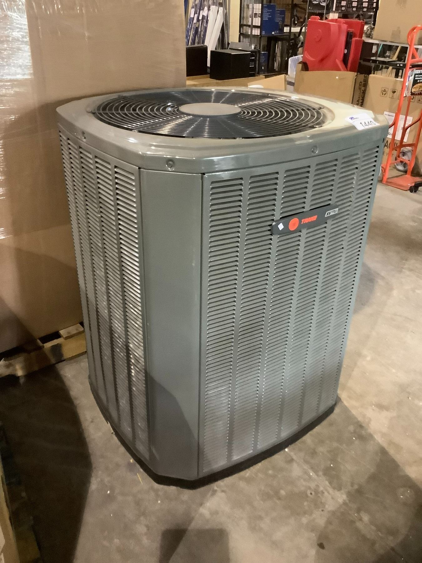 TRANE XV VARIABLE SPEED AIR CONDITIONING UNIT