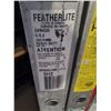 Image 2 : FEATHERLITE MODEL 3312 ALUMINUM MULTI LADDER