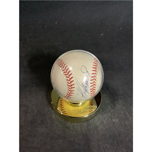 *NO COA* AUTOGRAPHED KEN GRIFFEY JR. BASEBALL WITH GOLD COLOURED BASEBALL HOLDER