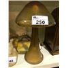 Image 1 : BLOWN GLASS MUSHROOM LAMP