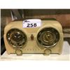 Image 1 : CROSLEY VINTAGE RADIO