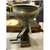 Image 2 : ANTIQUE WESTFALIA CREAM SEPARATOR