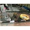 Image 2 : VINTAGE ANVIL, STATUE AND ASHTRAY