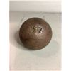 Image 2 : VINTAGE CANNON BALL