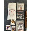 Image 2 : ASSORTED HOCKEY MEMORABILIA