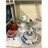 Image 2 : ASSORTED COLLECTABLES; GLASS VASE, PARAGON CHINA AND MORE
