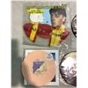 Image 2 : 8 45 RPM VINYLS ARTISTS INCLUDE PAUL MCCARTNEY, THE BEATLES, FREDDY MERCURY, MUSICAL YOUTH, JULIAN