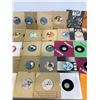Image 3 : ASSORTED 45 RPM VINYL RECORDS ARTISTS INCLUDE LOU REED, MOTOWN, RANDY EDELMAN, STEVE FORBERT,