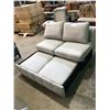 Image 2 : SECTIONAL SOFA PIECE WITH PULL OUT FEATURE