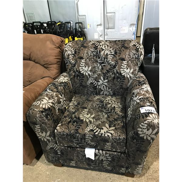 PATTERNED LOUNGE CHAIR