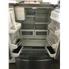 Image 2 : FRIGIDAIRE PROFESSIONAL STAINLESS STEEL FRIDGE WITH ICE AND WATER MODEL FPHB2899PFO