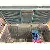Image 2 : PHILCO CHEST FREEZER 57 X 28 X 35.5