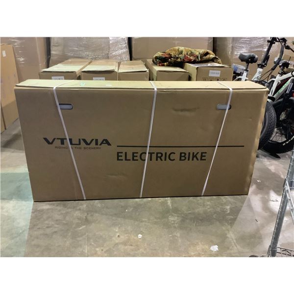 NEW IN BOX VTUVIA SK20 E-BIKE, 750 WATT, 48 VOLT, 13 AH, DISC BRAKES, TAIL LIGHT, 5 LEVELS PEDAL