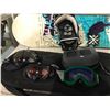 Image 2 : RIDE 157 SNOWBOARD WITH BINDINGS DAKINE BAG AND 3 SETS OF GOGGLES