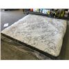 Image 2 : KING SIZE BEAUTYREST SILVER MATTRESS