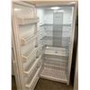 Image 2 : FRIGIDAIRE WHITE STANDING FREEZER MODEL #FFFH20F3WW3 (VISIBLE DAMAGE)