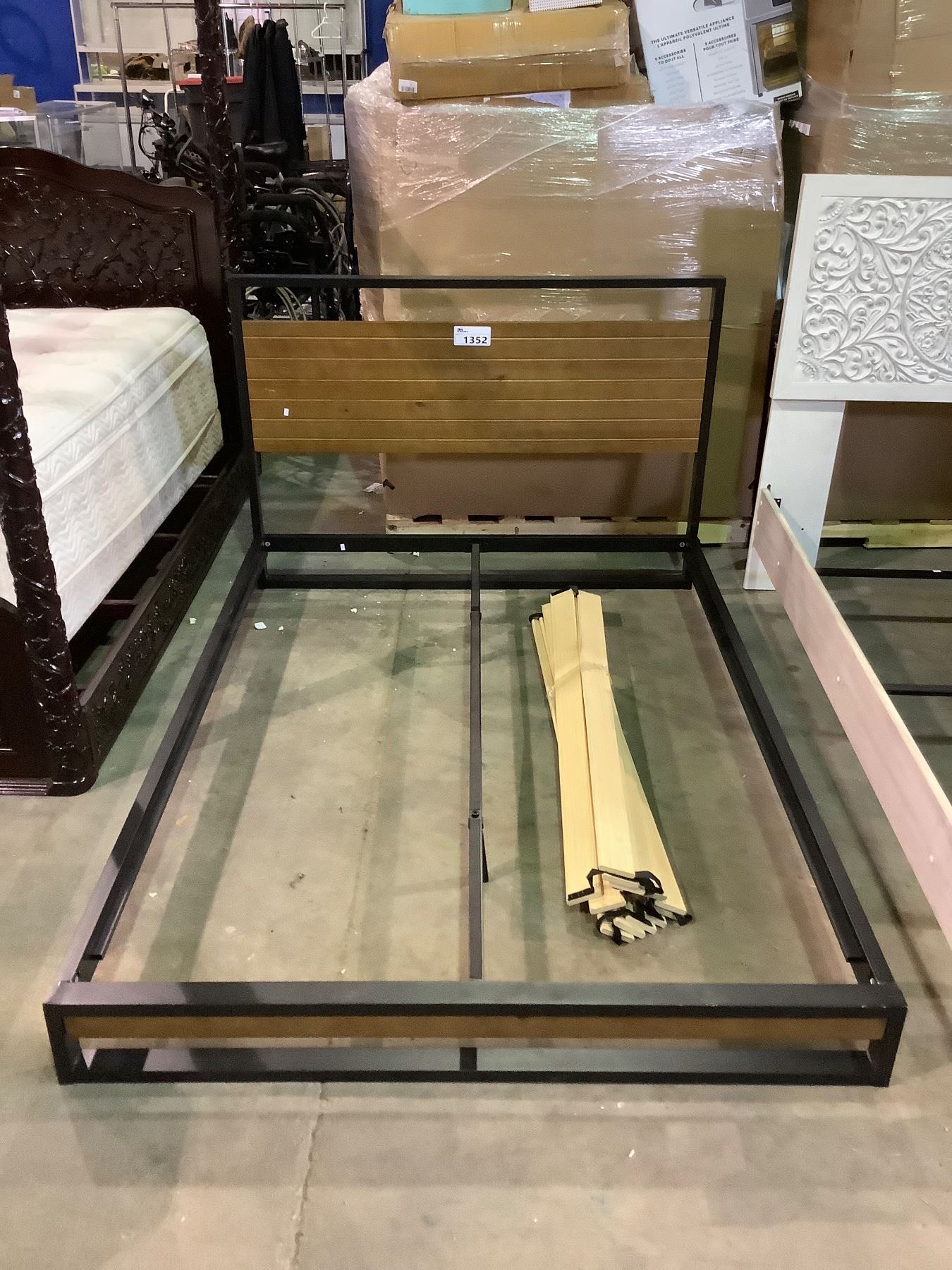 WOOD & METAL LOW RISER DOUBLE BED FRAME WITH HEADBOARD & SLATS 75-1 ...