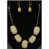 Image 2 : New Yellow JADE Earrings - Vintage Yellow & Gold Glass Necklace