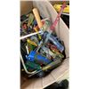 Image 8 : 2 BOXES OF VARIOUS HAND TOOLS