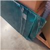 Image 2 : 5 SHEETS OF GREEN LEXAN 2FT X 4FT