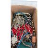 Image 2 : BOX OF JEWELRY