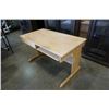 Image 2 : MAPLE 1 DRAWER DESK