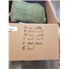 Image 2 : BOX OF TOWELS AND CLOTHS