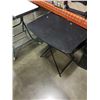 Image 2 : 2 FOLDING TV TRAYS